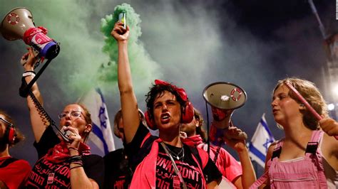 150 empresas israelíes líderes se declaran en huelga mientras el controvertido proyecto de ley se somete a votación